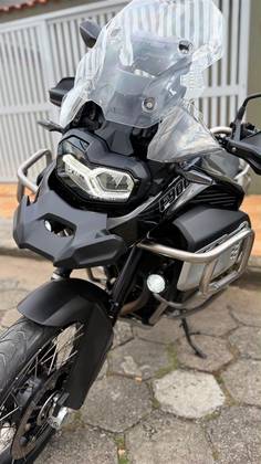 BMW F 900 GS ADVENTURE BMW F 900 GS ADVENTURE
